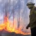 Feux de forêts en Australie: Morrison critiqué par les pompiers