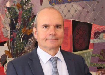 La communauté franco-australienne est rassemblée pour rendre hommage à Mme Jacqueline Dwyer