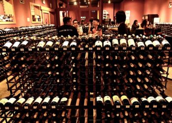 Australian wine giant shakes off China sales collapse
