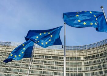 EU takes Australia, Canada off eased travel list