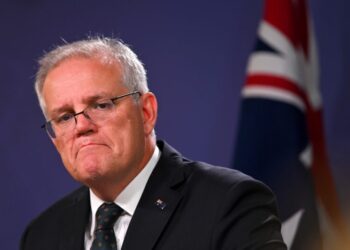 Australia prohíbe las exportaciones de alúmina y bauxita a Rusia