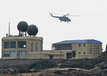 China pone fin a tres días de maniobras militares para simular el cerco de Taiwán