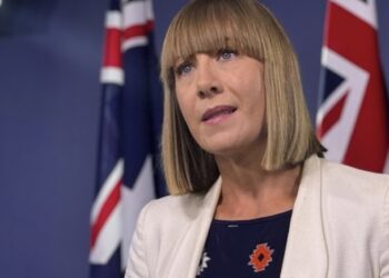 Une ministre de Nouvelle-Galles du Sud démissionne après un trajet de 13 heures en voiture ministérielle