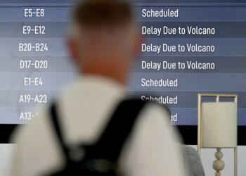 Indonésie : des vols annulés après une nouvelle éruption d&rsquo;un volcan