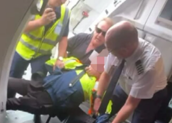 Gun-wielding teen charged with ‘endangering’ Australian passenger plane