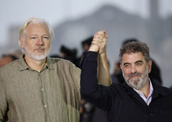 ‘Recovered’ Assange promotes Cannes documentary