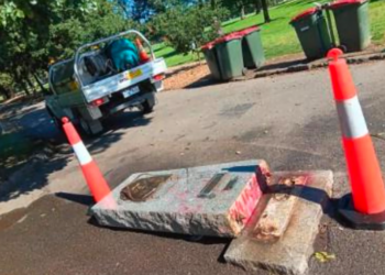 La ville de Melbourne retire une statue de l&rsquo;explorateur James Cook plusieurs fois vandalisée