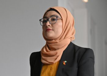 Une sénatrice australienne dit avoir été poussée à boire par un élu et saisit un comité de vigilance