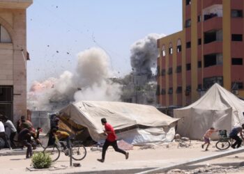 E. Macron : « L&rsquo;offensive d&rsquo;Israël à Gaza ne peut conduire qu&rsquo;à un véritable désastre »