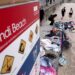 Young girl, gunman among 16 dead in Bondi Beach shooting