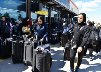Iran: l&rsquo;équipe féminine de foot célébrée à Téhéran après son retour d&rsquo;Australie